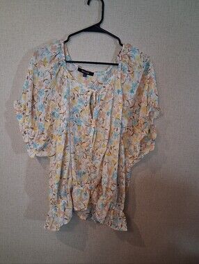 New Look Floral Tie-Front Blouse in Cream, Blue and Yellow